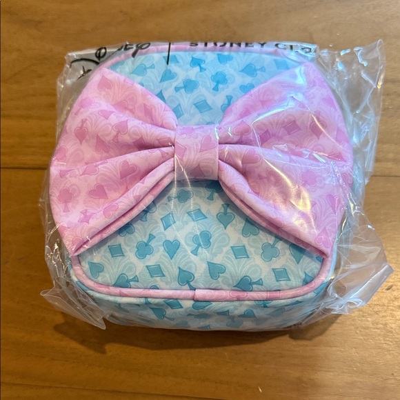 Stoney Clover Lane Disney collab Alice in Wonderland Mini Pouch NIB - Picture 2 of 3